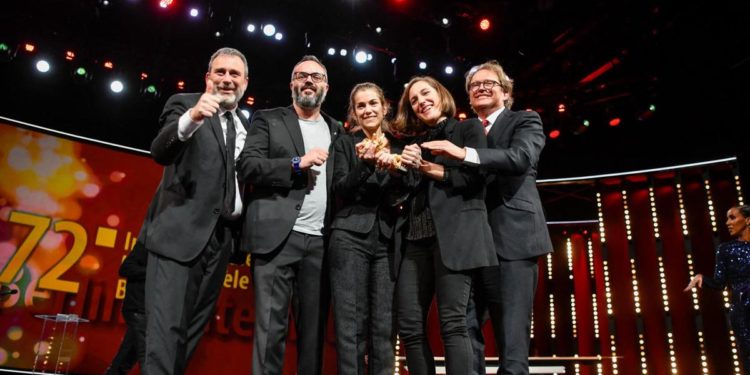 Berlinale 2022, ‘Alcarras’ di Carla Simon vince l’Orso d’Oro