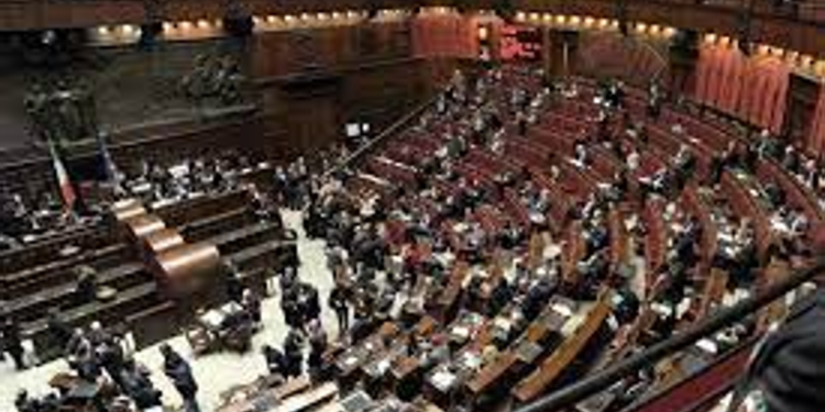 Eutanasia, domani legge in aula alla Camera: maggioranza resta divisa