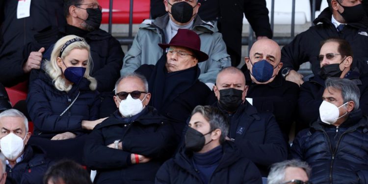 Berlusconi torna in pubblico, in tribuna Monza-Spal