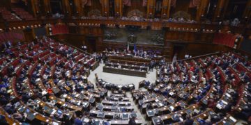 Green pass e obbligo vaccinale over 50, da Camera sì alla fiducia