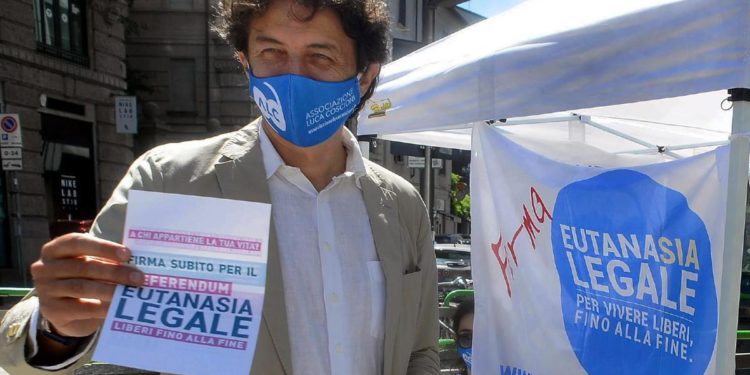 Referendum eutanasia, Cappato: “Brutta notizia per chi soffre e per democrazia”