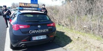Auto finisce in canale, morto 29enne nel novarese