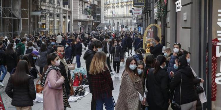 Covid oggi Italia, Rasi: “Tempi maturi per alleggerire divieti”