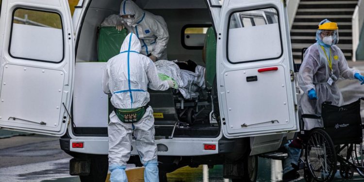 Covid Russia oggi, record di oltre 200mila contagi in 24 ore