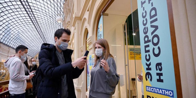 Covid oggi Russia, 125.836 contagi: casi trainati da Omicron