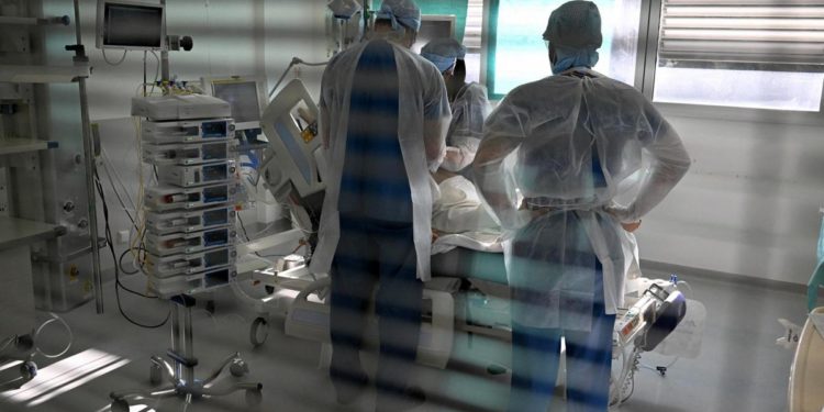 Covid oggi Italia, Iss: mortalità tra no vax 25 volte più alta