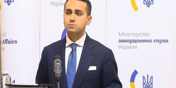 Ucraina-Russia, Di Maio: “C’è spazio per soluzione diplomatica”