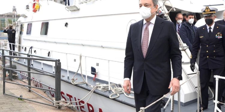 Draghi riparte dal coraggio di Genova, sguardo al futuro per la “rinascita”