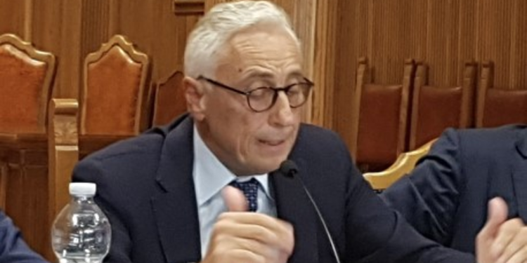 Camera penale Palermo: “Lettera Renzi viola art. 15 Costituzione”