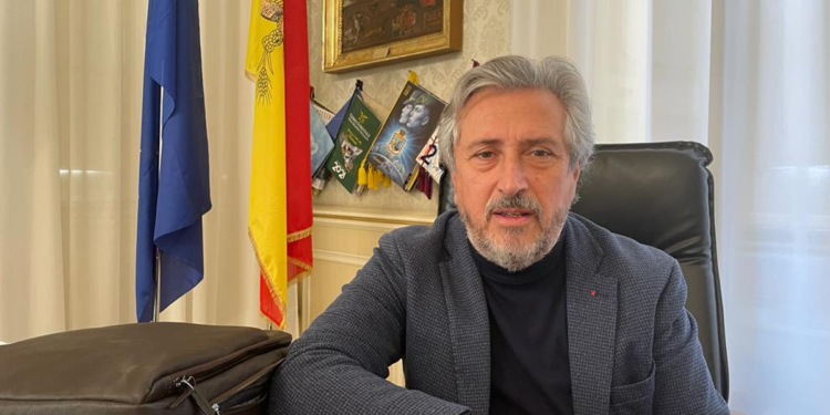 Sindaco Caltanissetta a Razza: “Invece di attaccarmi rispetti i sindaci”