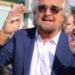 M5S, Grillo: “Usato come condom per protezione Movimento”