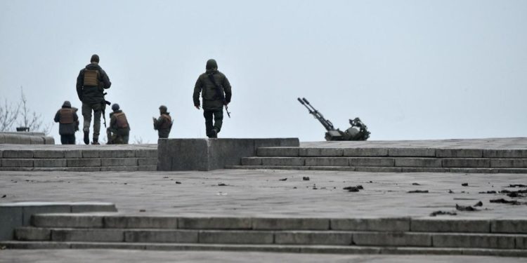 Guerra Ucraina-Russia, esplosioni e combattimenti a Kiev