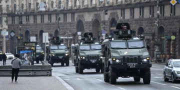 Guerra Ucraina, missili su Kiev: abbattuto aereo Russia