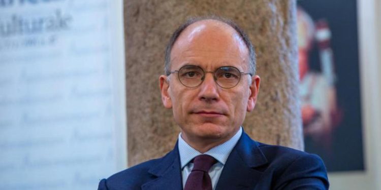 Elezioni, Letta a Calenda: “Nel 2023 vinceremo insieme”