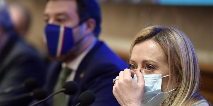 Meloni: “Salvini voterà dl Covid in Aula?”
