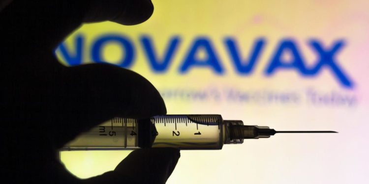 Novavax, prime consegne vaccino dal 21 febbraio