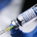 Novavax, medico no-vax: “Potrebbe essere più sicuro ed efficace”