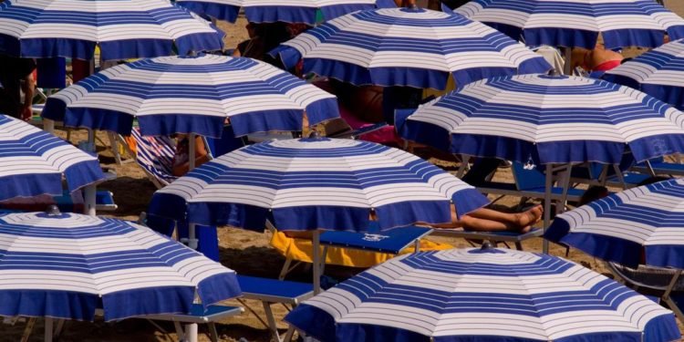 Concessioni balneari, lidi a gara dal 2024: il provvedimento