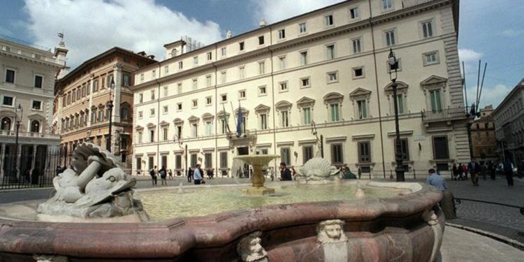 Guerra Ucraina-Russia, Cdm: ok decreto aiuti Italia a Kiev
