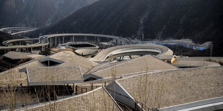 Pechino 2022, chiusi i primi Giochi invernali senza neve