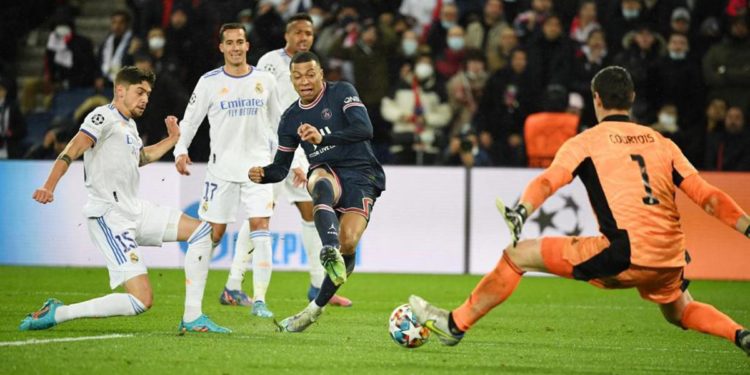 Champions League, vincono Psg e Manchester City