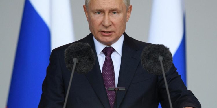 Guerra Ucraina-Russia, esce articolo su vittoria Putin. E sparisce