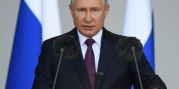 Guerra Ucraina-Russia, Putin: “Esercito Kiev prenda il potere”