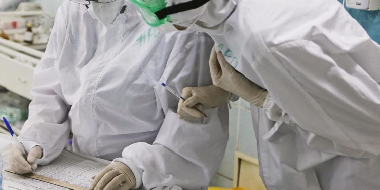 Covid Italia, Abrignani: “Se virus restasse così ci metterei la firma”