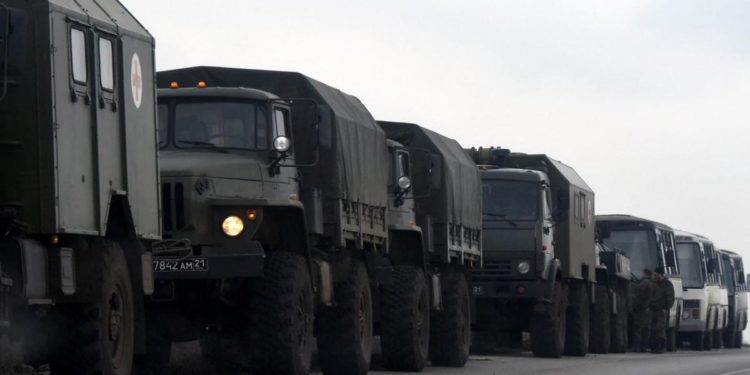 Ucraina, Zelensky: “Quasi 200mila soldati russi al confine”