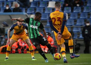 Sassuolo-Roma 2-2, giallorossi salvi al fotofinish
