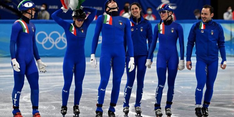 Pechino 2022, short track: Italia argento nella staffetta mista