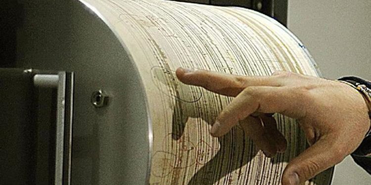 Sciame sismico ai Campi Flegrei, magnitudo massima 2.2
