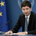 Covid oggi Italia, Speranza: “Finalmente curva contagi si piega”