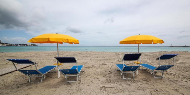 Concessioni balneari, verso stop proroga e gare da 2024