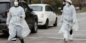 Covid oggi Italia, 70.852 contagi e 388 morti: bollettino 15 febbraio