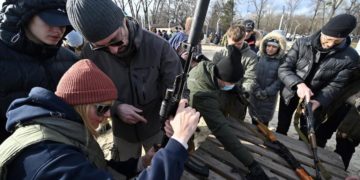 Ucraina-Russia, generale Bertolini: “Situazione molto delicata, Italia è già coinvolta”