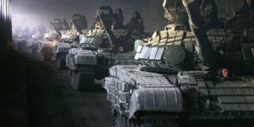 Ucraina-Russia, Nato: “Nessuna de-escalation sul terreno”