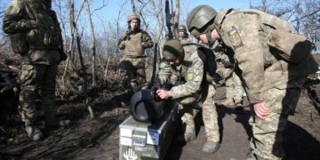 Ucraina-Russia, Kiev: “Due soldati uccisi nella notte”