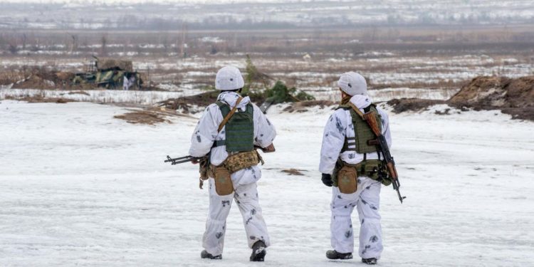 Crisi Ucraina-Russia, oggi telefonata Putin-Biden – Le news