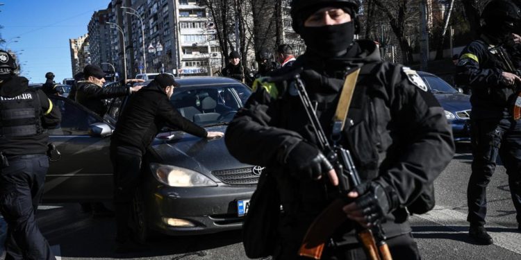 Guerra Ucraina-Russia, “convoglio per evacuare italiani da Kiev”