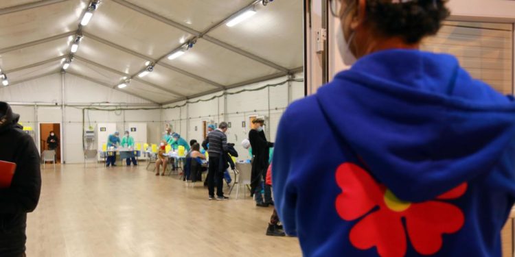 Vaccino covid e quarta dose, Aifa: “Sarà richiamo annuale”
