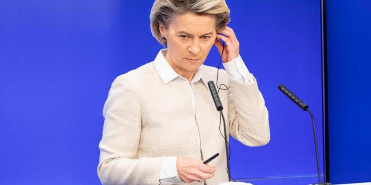Guerra Ucraina, von der Leyen: “Spazio aereo Ue chiuso a Russia”