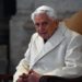Pedofilia, Ratzinger: “Non sono un bugiardo, il Papa è con me”