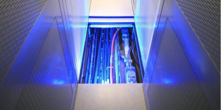 Internet, superati i 10 Tbs di capacità accesa al Mix