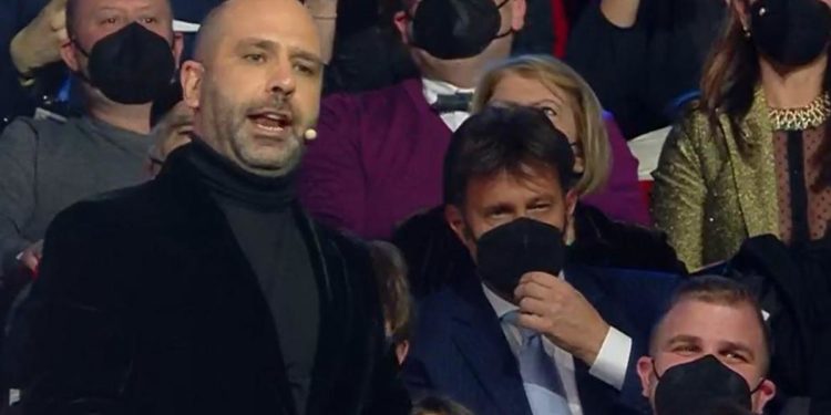 Sanremo 2022, ecco Checco Zalone: show al Festival