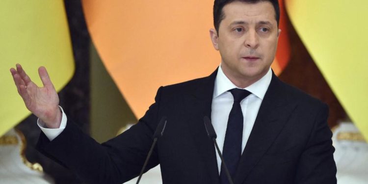 Ucraina-Russia, Zelensky: “Costruire coalizione anti-Putin”