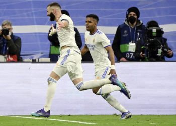 Champions, Real-Psg 3-1: tris Benzema e Madrid ai quarti