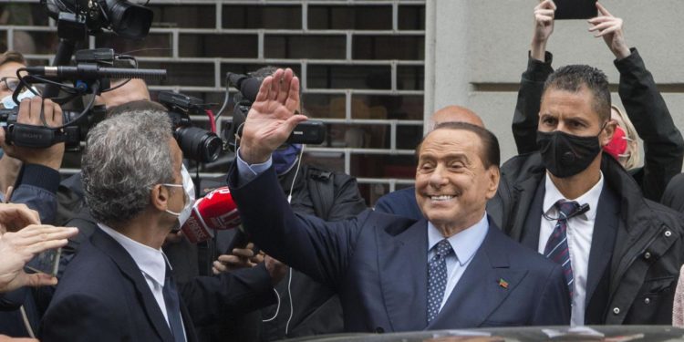 Ruby ter, “da Berlusconi 18,5 milioni in regali e bonifici in 11 anni”