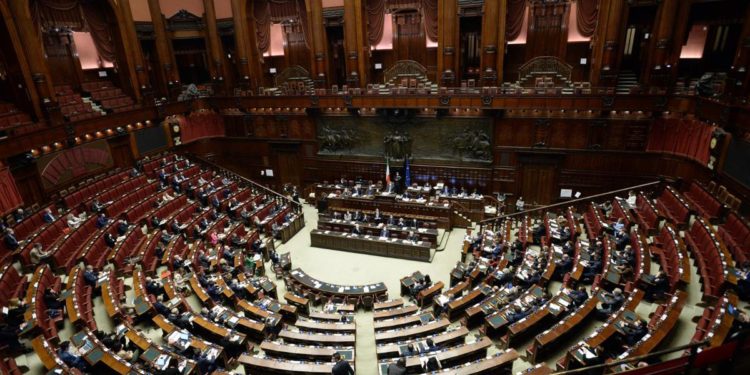Draghi alla Camera, nuovo caso assenze M5S