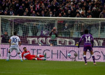 Fiorentina-Verona 1-1, gol di Piatek e Caprari